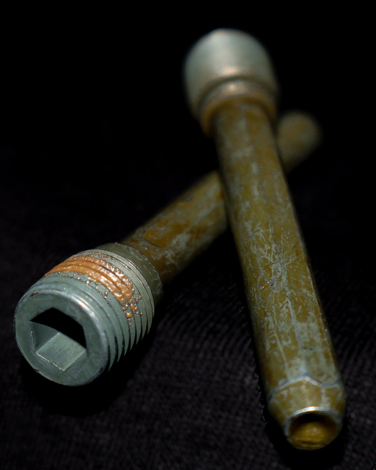 Mounting Bracket Threaded Bracket Pin (1913339)